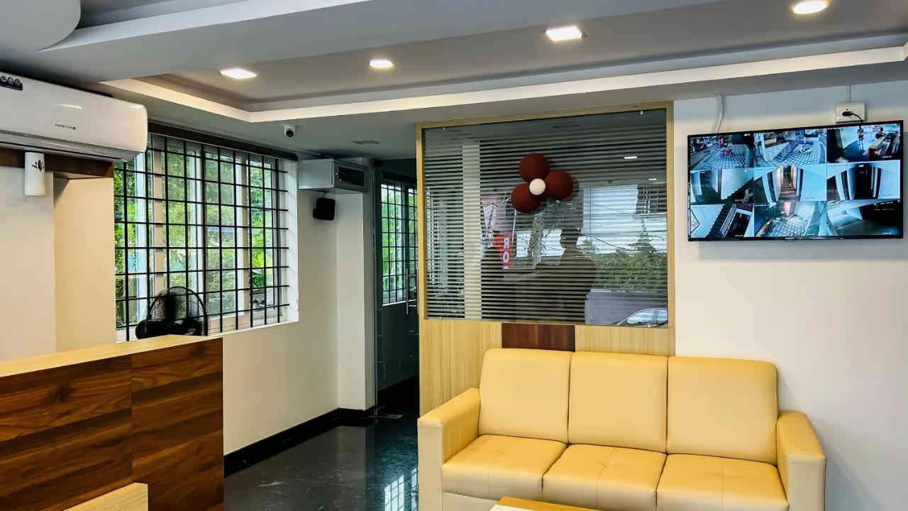 Emerald Inn Kochi Exterior foto